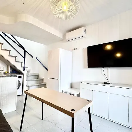 Lägenhet In Playmar -